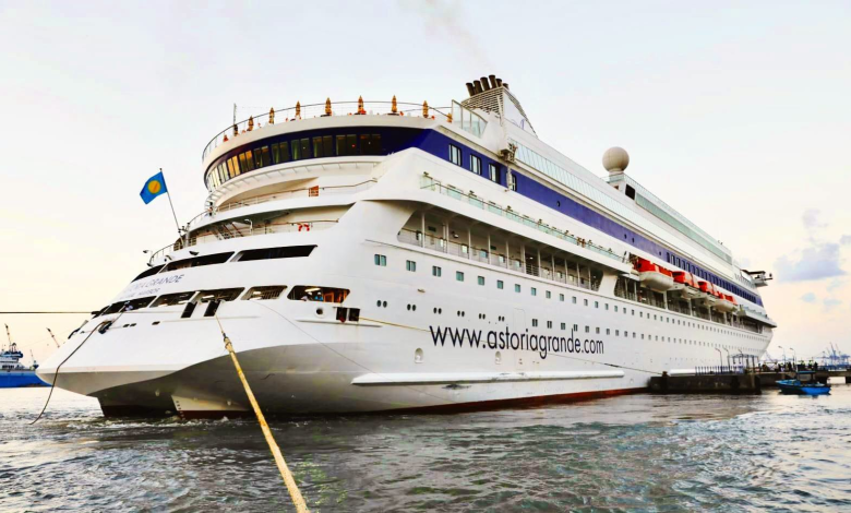 في زيارتها الأولى.. ميناء غرب بورسعيد يستقبل السفينة السياحية ASTORIA GRANDE
