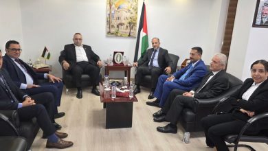 أحمد ناصر الصوير يلتقي مندوب فلسطين الدائم لدى الجامعة العربية: صوت فلسطين لا يُختزل ولا يُغيب