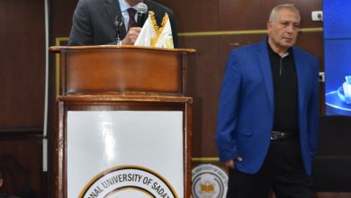 عبد الباري يقود حوارًا تفاعليًا مع طلاب كلية التجارة على هامش البرنامج التدريبي للتطبيقات العملية للقوانين المنظمة لسوق العمل