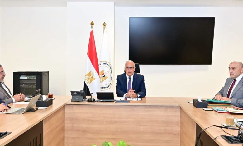 الدكتور سويلم يتابع الموقف التنفيذي لمشروع دعم تحديث إدارة الموارد المائية بقطاع الزراعة في مصر
