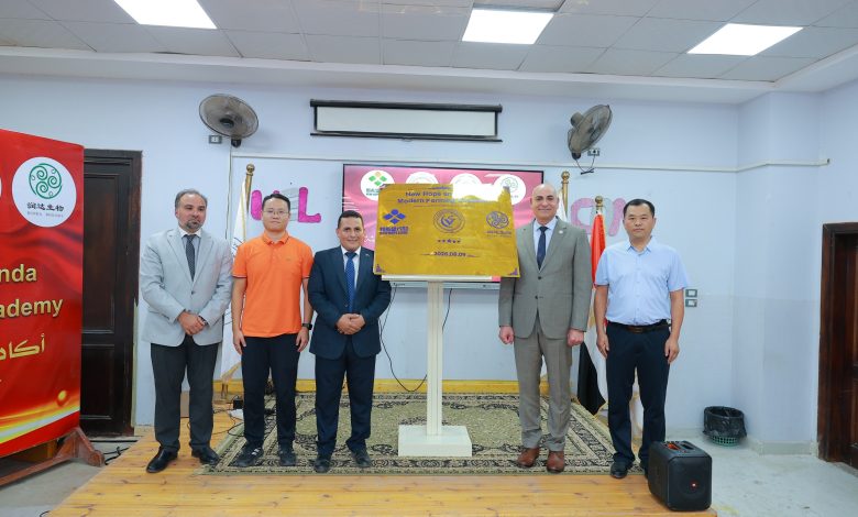 رئيس جامعة مدينة السادات يدشن دورة تدريبية متخصصة في أساليب التربية الحديثة للدواجن