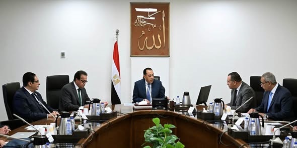 رئيس الوزراء يتابع مستجدات الموقف التنفيذي للمعهد القومي للأورام الجديد بالشيخ زايد "مستشفى 500500"