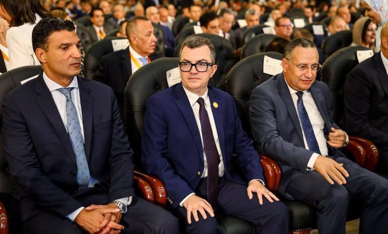 تيسيرات جديدة للمغتربين لسداد الالتزامات المالية والمرافق إلكترونياً