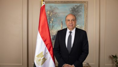 وزير الطيران المدني يبحث مع سفير فنزويلا بالقاهرة آفاق التعاون في مجال الطيران المدني