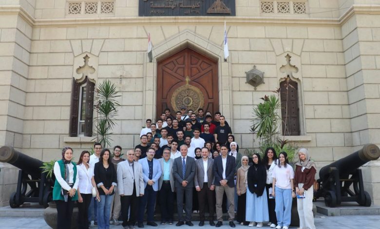 كلية الهندسة بجامعة عين شمس تستقبل أوائل الثانوية العامة وتعلن عن منح دراسية كاملة للثلاثين الأوائل على مستوى الجمهورية