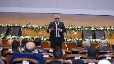 وزير الدولة للإنتاج الحربي يلتقي الحاصلين على البرامج القيادية والتدريبية المتميزة