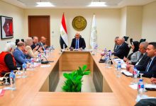 وزير التربية والتعليم يعقد اجتماعًا مع قيادات هيئة الأبنية التعليمية لمتابعة جاهزية المدارس للعام الدراسي الجديد وخطط التوسع في الأبنية التعليمية