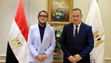 وزير التعليم العالي يستقبل محافظ الوادي الجديد لبحث دعم المشروعات التعليمية والصحية وتعزيز التعاون مع المحافظة