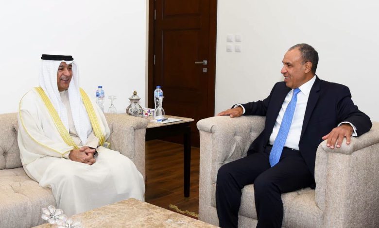وزير الخارجية يلتقي الأمين العام لمجلس التعاون لدول الخليج العربية
