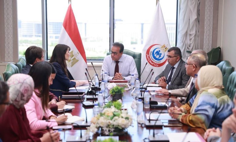 وزير الصحة يستقبل وفد مجموعة سان دوناتو الإيطالية لمتابعة تنفيذ مستشفى هليوبوليس الجديد وخطط الاستثمار