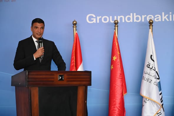 وزير الصناعة يشارك في وضع حجر الأساس لمصنع "صنجرو باور السويس"