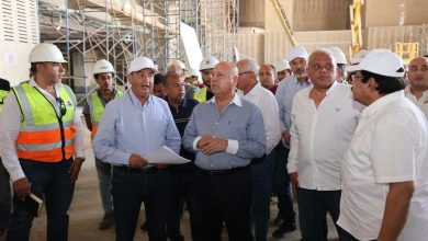وزير النقل يتفقد الخط الأول من شبكة القطار الكهربائي السريع في المسافة من السخنة حتى العاصمة الجديدة