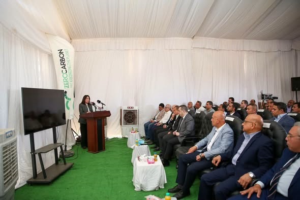وزيرة الإسكان تشهد تسليم أول ١٠ أفدنة خالية من المخلفات لإتاحتها للتنمية بالقاهرة الجديدة