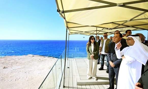 وزيرة الإسكان تستعرض التنسيقات المختلفة مع الجهات المعنية لإتاحة الأرض لشركة مشروع "رأس الحكمة" والموقف التنفيذي لأعمال المرافق والبنية الأساسية لـ"شمس الحكمة"