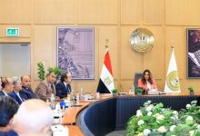 د. منال عوض تعقد حواراً مجتمعياً لمتابعة تنفيذ قرار تنظيم أعمال الصيد وحماية الطيور المهاجرة