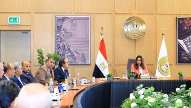د. منال عوض تعقد حواراً مجتمعياً لمتابعة تنفيذ قرار تنظيم أعمال الصيد وحماية الطيور المهاجرة