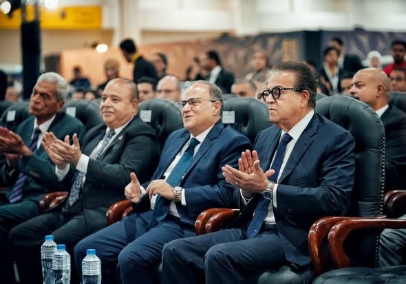 رئيس هيئة الدواء يشارك في افتتاح فعاليات مؤتمر ومعرض مصر للصحة «إيجي هيلث»