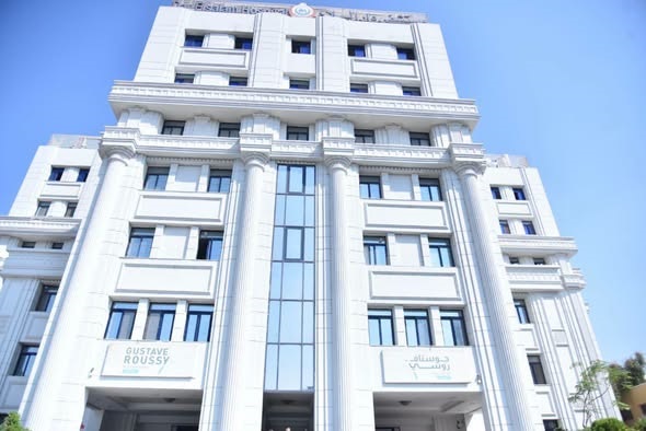 وزير الصحة يتفقد مشروعي تطوير مستشفى أم المصريين وأورام دار السلام.. والطاقة الاستيعابية تقفز إلى مئات الأسرة