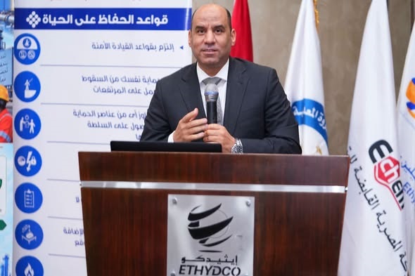 وزير العمل يختتم جولته بالإسكندرية من قلب مواقع العمل والإنتاج.. ويتفقد "إيثيدكو" بالعامرية