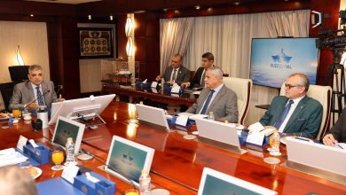 الفريق أسامة ربيع رفع مستوى الجاهزية والاستعداد بمنظومة العمل بالقناة.. والملاحة منتظمة