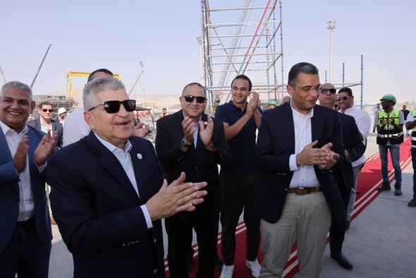 الفريق أسامة ربيع يشهد تدشين واستلام عدد من الوحدات البحرية الجديدة