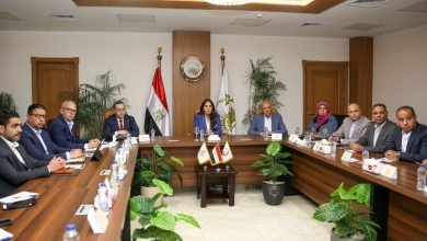 المنشاوي تعقد اجتماعًا لمتابعة مستجدات ملف توفيق الأوضاع بالأراضي المضافة للمدينة والموقف التنفيذي لأعمال المرافق