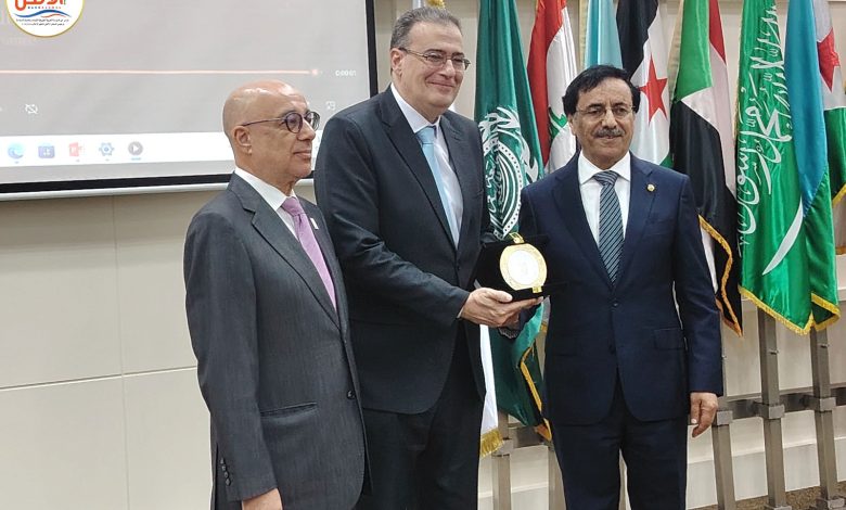 انطلاق الندوة التعريفية لجائزة الشارقة في المالية العامة فى دورتها الرابعة