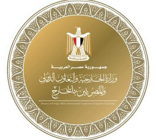 وزير الخارجية يبحث مع كبير مستشاري الرئيس الأمريكي للشئون العربية والأفريقية تطورات الأوضاع الإقليمية