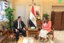 د. منال عوض تتابع مع محافظ دمياط الوضع الراهن لمنظومة المخلفات الصلبة بالمحافظة