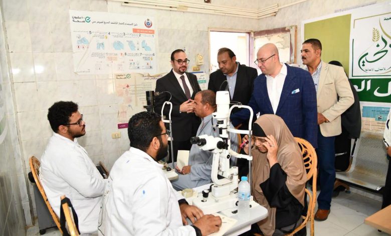 رئيس الوزراء يستعرض نتائج قافلة طبية شاملة بمحافظة الفيوم