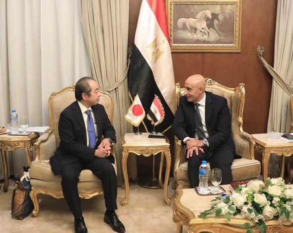 عبد اللطيف يلتقي المدير العام لمكتب التعاون الدولي بوزارة الخارجية اليابانية والسفير الياباني ورئيس مكتب «جايكا» في مصر