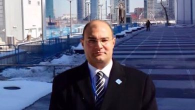 عبر منصة رقمية متطورة بحث اقتصادي مصري يقدم حلاً للأزمة الاقتصادية العالمية
