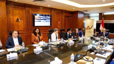 وزير التخطيط يبحث مع البنك الدولي ومؤسسات دولية إطلاق آلية ضمان تمويل البنية التحتية