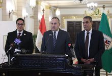 وزير التعليم العالي والقائم بعمل وزير الثقافة يتفقد جامعة القاهرة ويطمئن على انتظام الدراسة