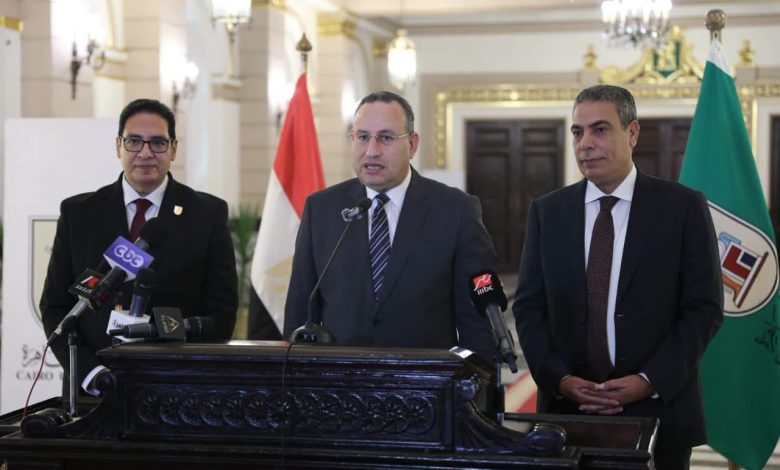 وزير التعليم العالي والقائم بعمل وزير الثقافة يتفقد جامعة القاهرة ويطمئن على انتظام الدراسة