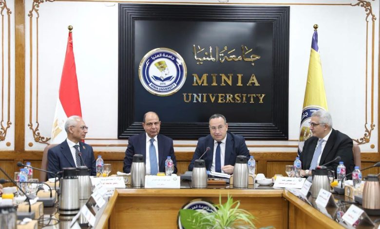 وزير التعليم العالي يترأس اجتماع المجلس الأعلى للجامعات بجامعة المنيا