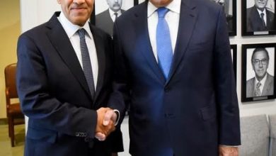 وزير الخارجية يلتقي نظيره الروسي