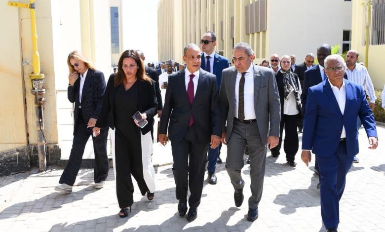 وزير الخارجية ورئيس شركة العاصمة الجديدة يصطحبان السفراء الأفارقة في جولة تفقدية بالعاصمة الجديدة