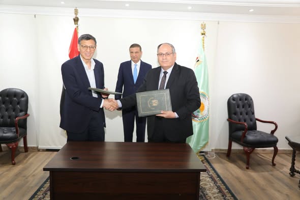 وزير الزراعة يشهد توقيع بروتوكول تعاون بين مركز البحوث الزراعية وجامعة الصين الزراعية لتعزيز البحث العلمي ونقل التكنولوجيا