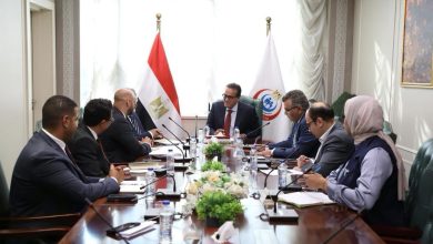 وزير الصحة يبحث مع وفد فيليبس العالمية تعزيز التعاون وتوطين صناعة الأجهزة الطبية المتقدمة في مصر