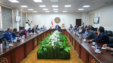 وزير العمل يترأس أول اجتماع لصندوق حماية العمالة غير المنتظمة