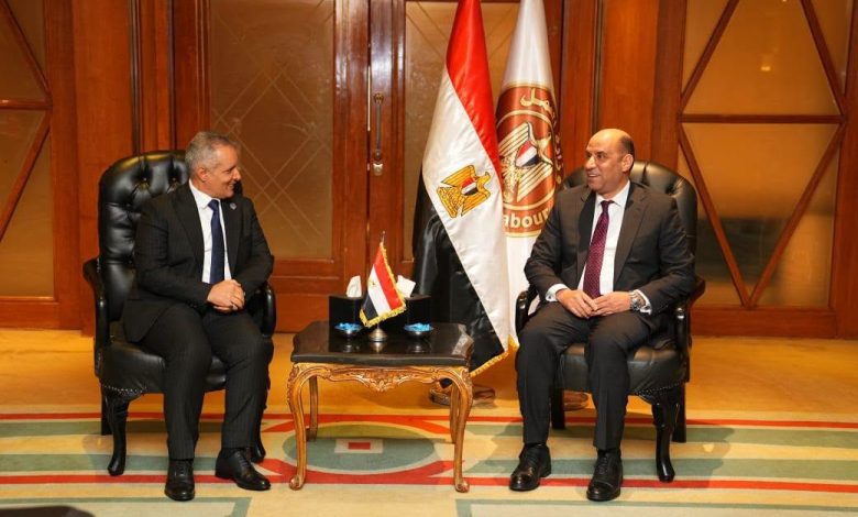وزير العمل يلتقي نظيره اليمني لبحث تعزيز التعاون في التشغيل والتدريب وتأهيل العمالة
