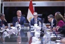 وزيرا التخطيط والبترول يناقشان تطورات أداء قطاع البترول وتطوير الخدمات المقدمة للمواطنين