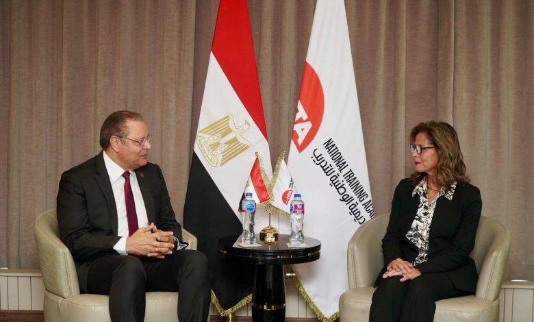 “الاعتماد والرقابة الصحية” والأكاديمية الوطنية للتدريب تبحثان سبل التعاون لتأهيل وتطوير كوادر وقيادات GAHAR