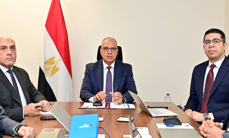 الدكتور سويلم يتابع جهود رصد المنظومة المائية باستخدام صور الأقمار الصناعية لدعم الإدارة الذكية للمياه