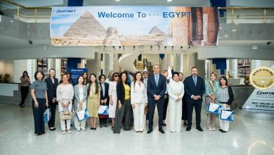 مصر للطيران تستقبل زوجات الدبلوماسيين الأجانب وتستعرض أحدث إمكاناتها العالمية