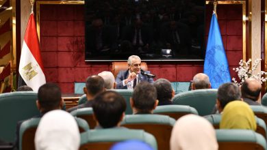جمبلاط يلتقي العاملين بالإنتاج الحربي.. ويؤكد دعم متواصل من القيادة السياسية للوزارة