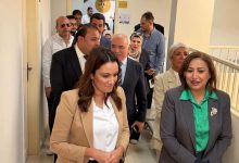رئيس الوزراء يستعرض نتائج قافلة طبية شاملة نظمتها اللجنة الطبية العليا والاستغاثات بمجلس الوزراء