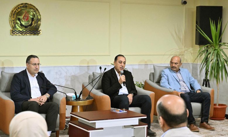رئيس الوزراء يلتقي طلاب الجامعات بالمحافظة.. ويجري حوارا حول مختلف الموضوعات والقضايا