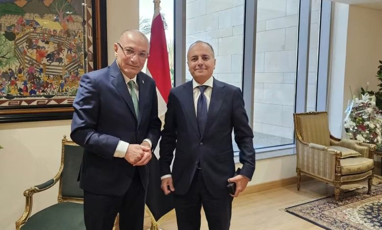 سفير تركيا يزور السفير إيهاب سليمان لتهنئته بتوليه منصب نائب وزير الخارجية المصرية لشؤون البروتوكول